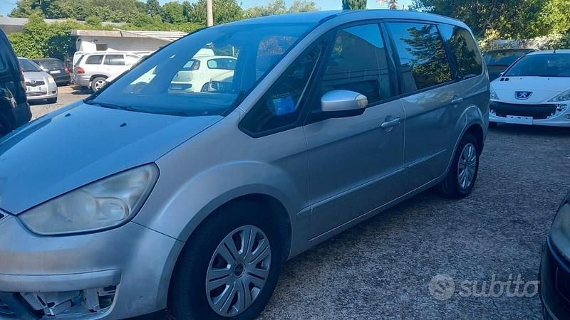 Usata Ford Galaxy 163 CV (119 kW) 2010 Grigio Monovolume