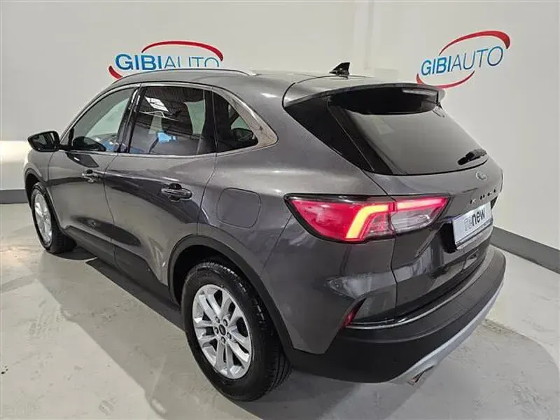 Usata Ford Kuga Titanium 150 CV (110 kW) 2020 Grigio SUV