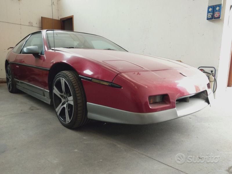 Usata 1985 Pontiac Fiero Coupé | 6500 € - Immagine 1/1