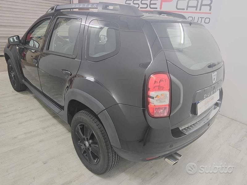 Usata Dacia Duster Lauréate 110 CV (80 kW) 2014 Nero SUV