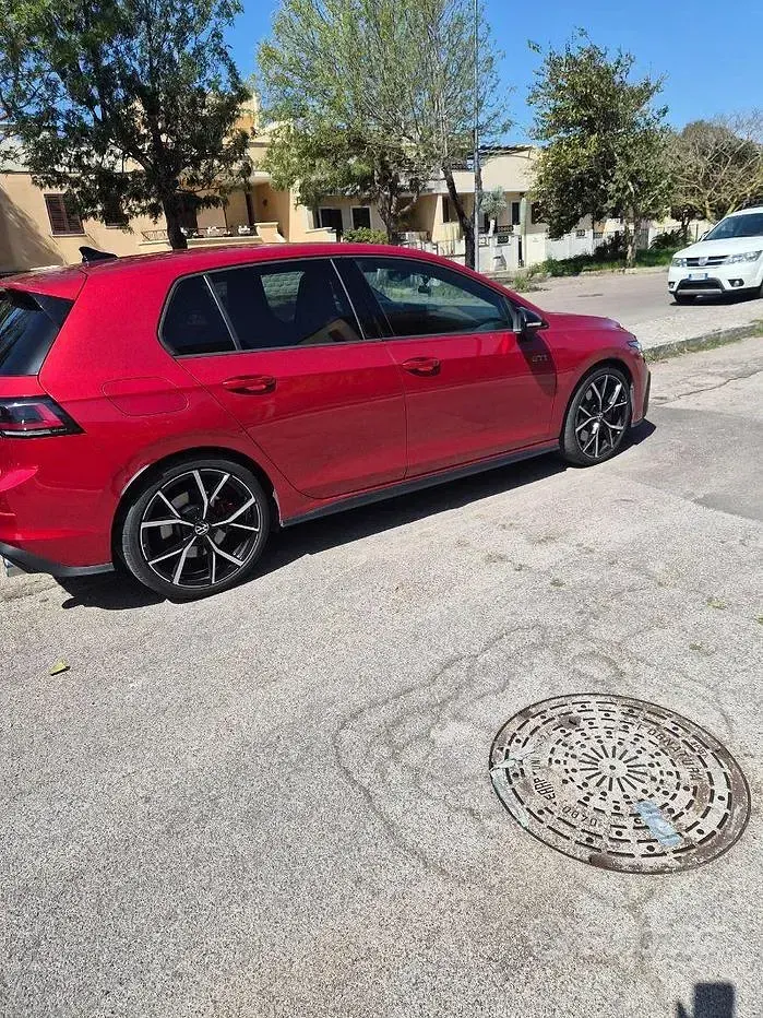 Usata VW Golf VIII GTI 265 CV (194 kW) 2024 Rosso Berlina