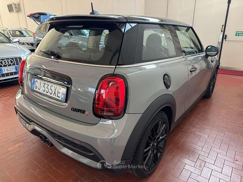 Usata Mini Cooper S 192 CV (141 kW) 2022 Grigio Utilitaria
