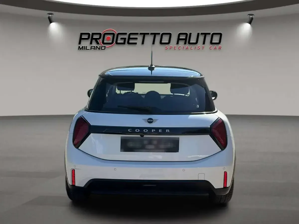 Usata Mini Cooper Classic 114 kW (156 CV) 2025 Other Utilitaria