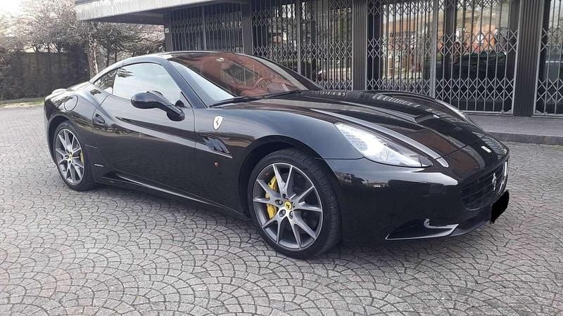 Usata Ferrari California 460 CV (338 kW) 2010 Nero Cabrio