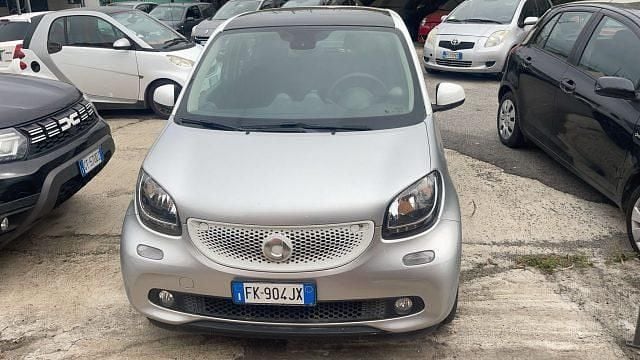 Usata Smart ForFour Passion 70 CV (51 kW) 2017 Bianco Utilitaria