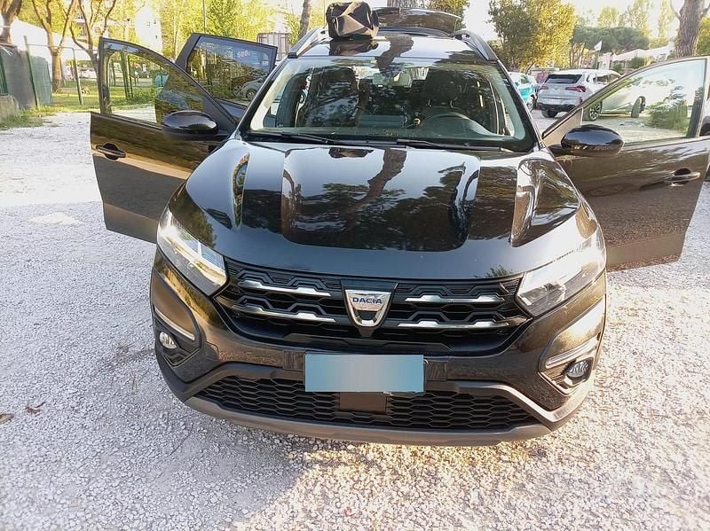 Usata Dacia Jogger 101 CV (74 kW) 2022 Nero Monovolume