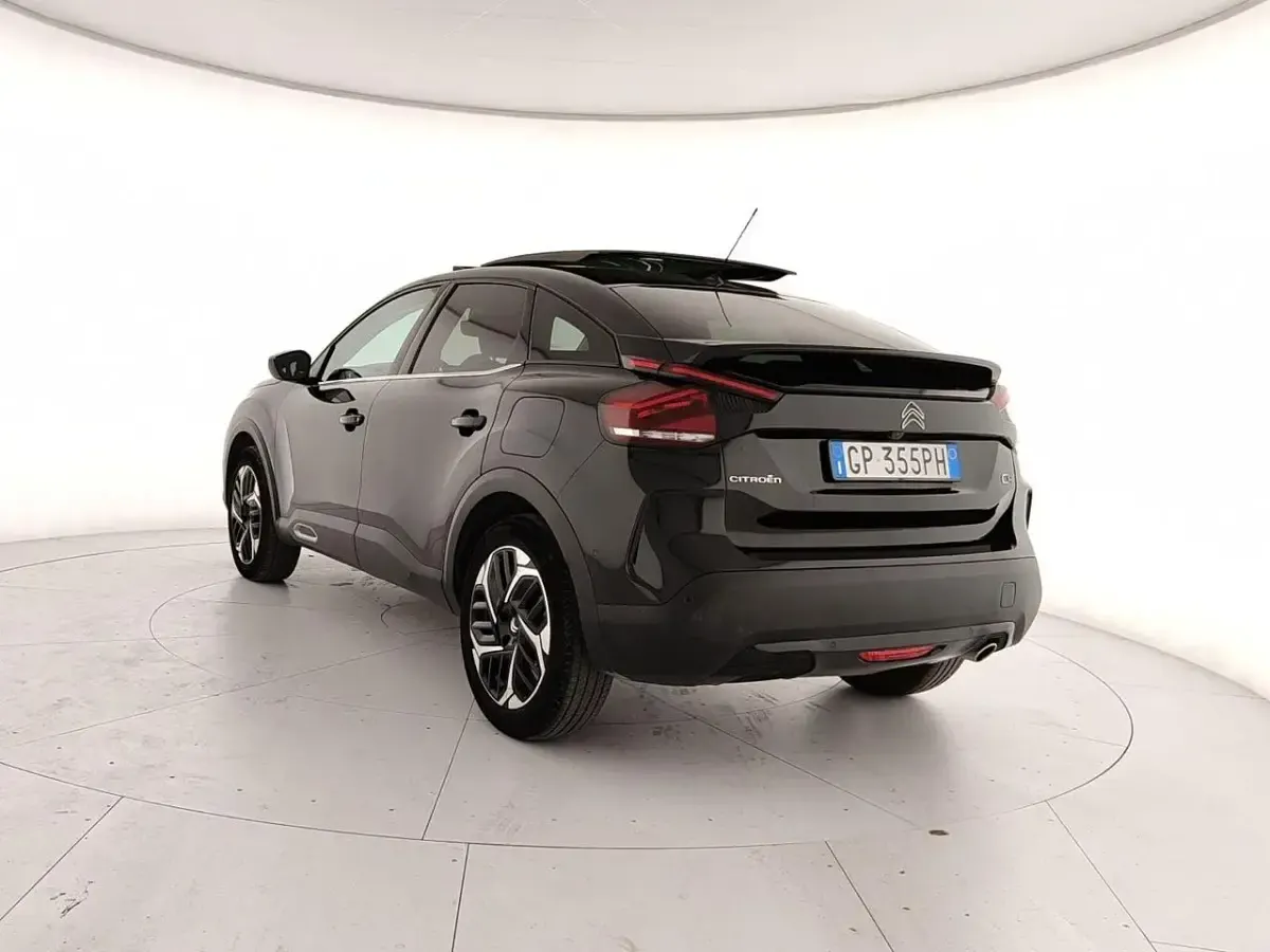 Usata Citroën C4 Shine 130 CV (95 kW) 2023 Nero SUV