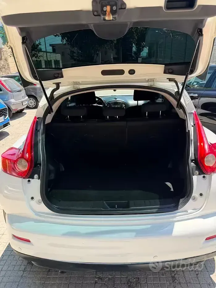 Usata Nissan Juke Tekna 110 CV (80 kW) 2012 Bianco SUV