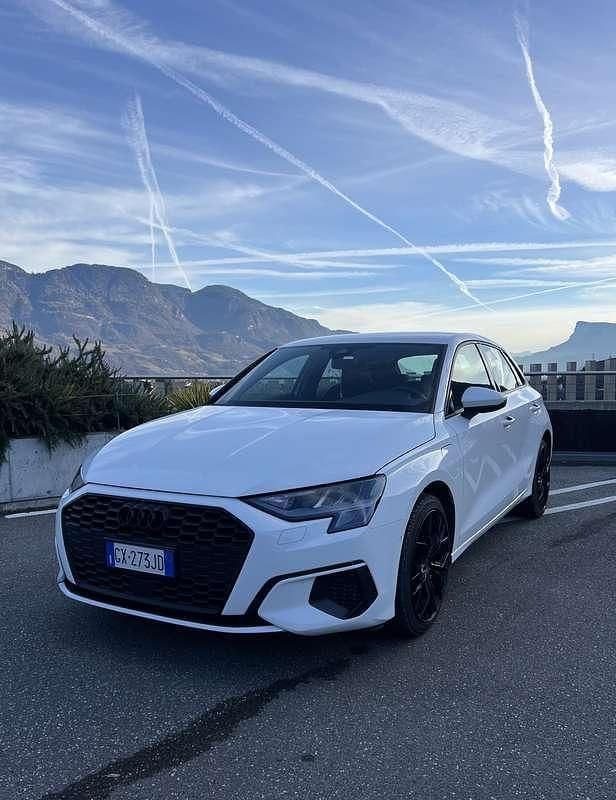 Usata Audi A3 Sportback e-tron Advanced 150 CV (110 kW) 2022 Bianco Utilitaria