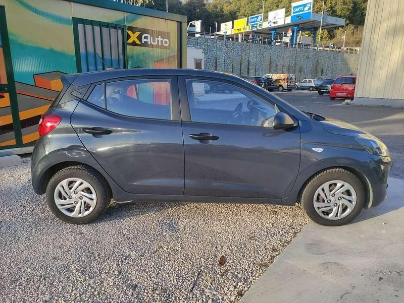 Usata Hyundai i10 Advanced Plus 67 CV (49 kW) 2022 Aurora grey Utilitaria