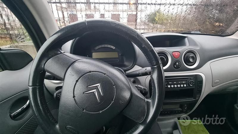 Usata Citroën C3 Exclusive 68 CV (50 kW) 2007 Grigio Berlina