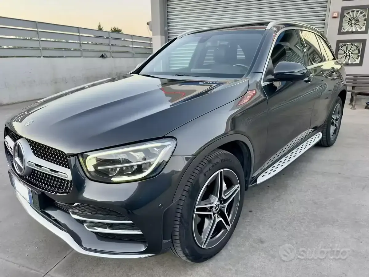 Usata Mercedes E300 Premium Plus 245 CV (180 kW) 2019 Grigio SUV
