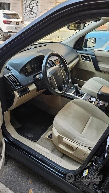 Usata Land Rover Freelander 2 150 CV (110 kW) 2013 Nero SUV