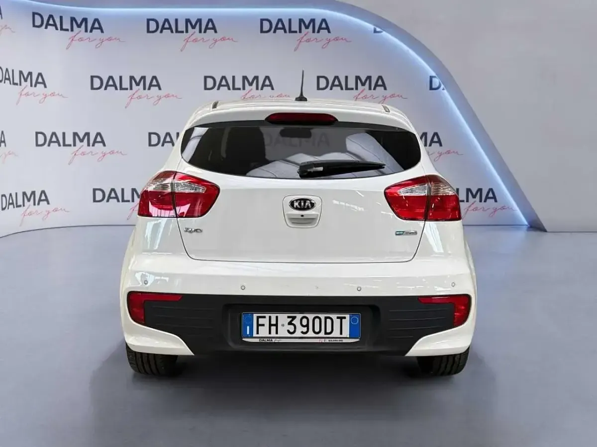 Gebraucht Kia Rio 90 PS (66 kW) 2017 Weiß Kleinwagen