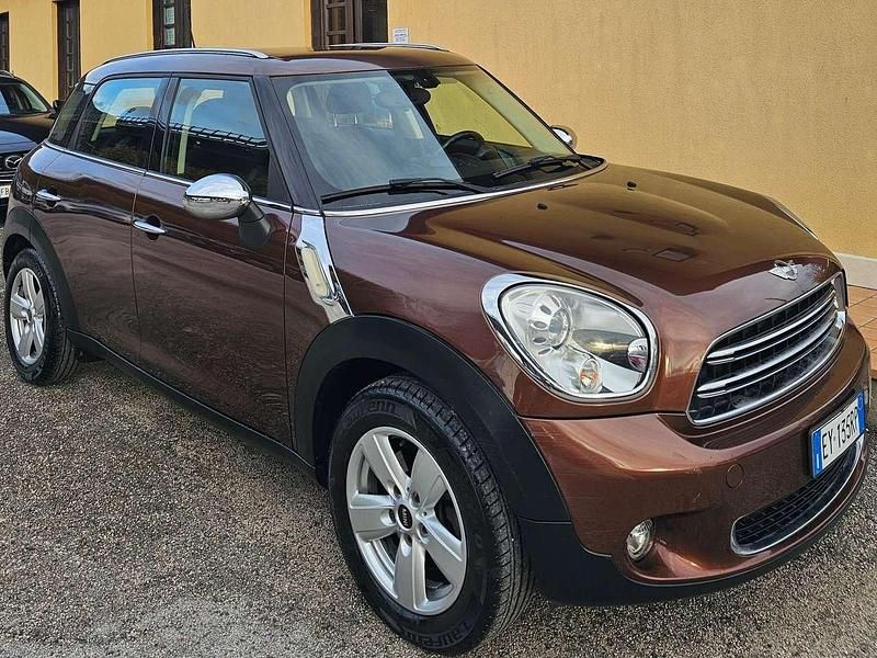 Marrone Usata 2015 Mini One Countryman SUV | 8250 € (Buon prezzo) - Immagine 1/4