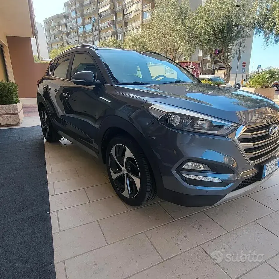 Occasion Hyundai Tucson Edition 141 ch (103 kW) 2017 Gris SUV