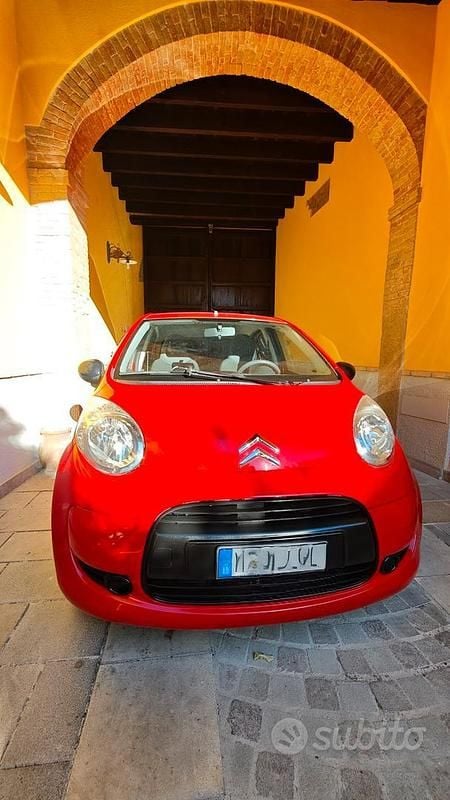 Usata Citroën C1 68 CV (50 kW) 2011 Rosso Utilitaria