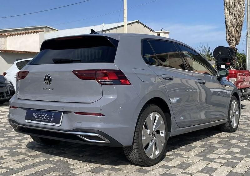 Usata VW Golf VIII Style 150 CV (110 kW) 2022 Grigio Berlina