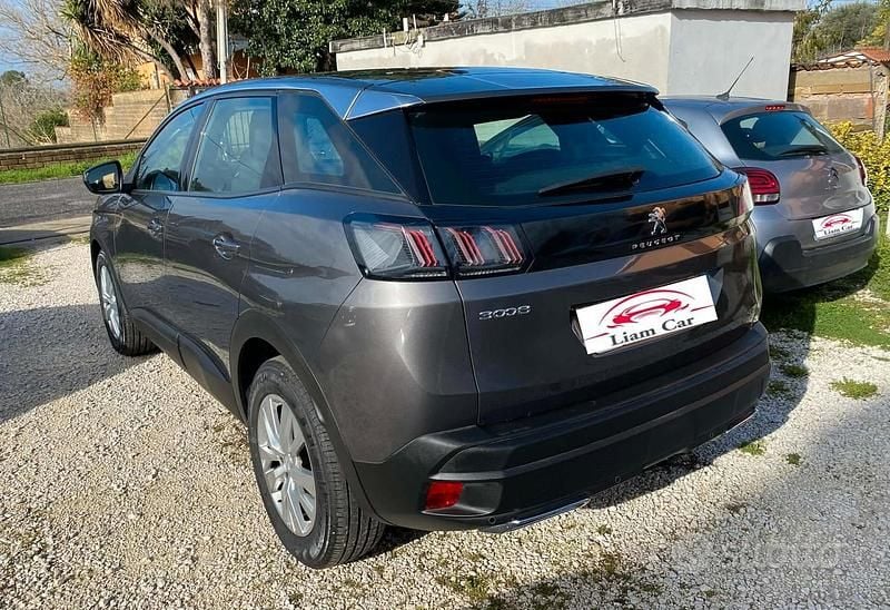 Usata Peugeot 3008 Allure 131 CV (96 kW) 2022 Grigio SUV
