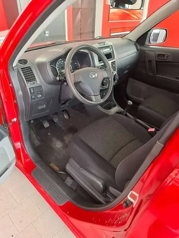 Usata Daihatsu Terios 86 CV (63 kW) 2010 Rosso SUV