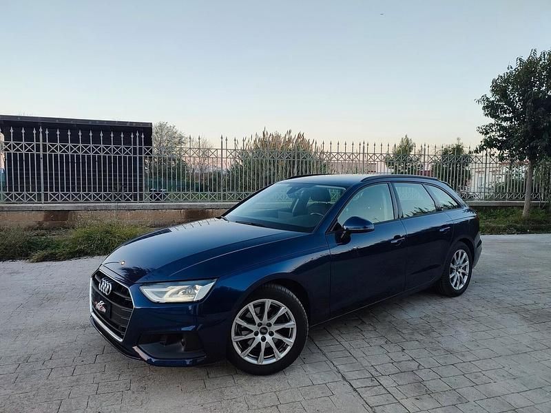 Usata Audi A4 Ambiente 163 CV (119 kW) 2023 Blu Station wagon