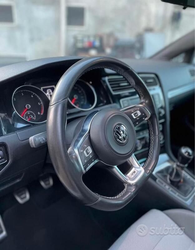 Usata VW Golf VII R-line 110 CV (80 kW) 2017 Bianco Utilitaria