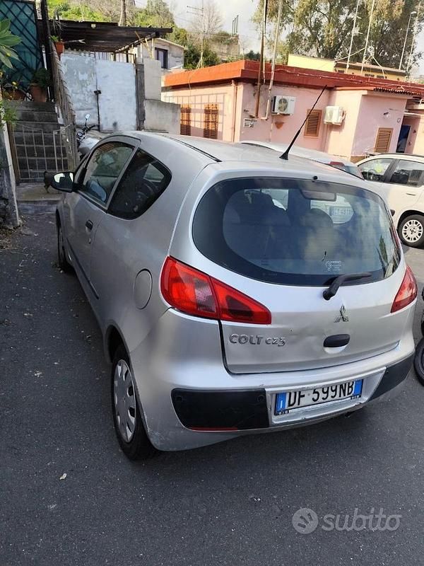 Usata Mitsubishi Colt 75 CV (55 kW) 2008 Grigio