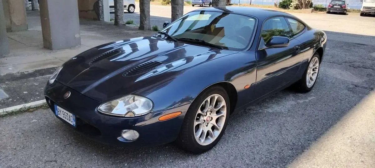 Occasion Jaguar XKR 363 PK (266 kW) 2001 Blauw Coupé