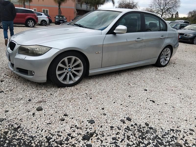 Usata BMW 320 177 CV (130 kW) 2009 Grigio Berlina