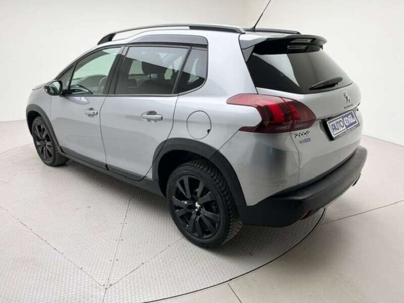 Usata Peugeot 2008 GT-line 120 CV (88 kW) 2019 Argento SUV