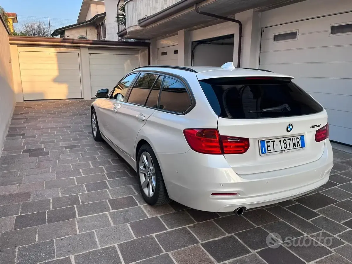 Usata BMW 320 Advantage 184 CV (135 kW) 2014 Bianco Station wagon