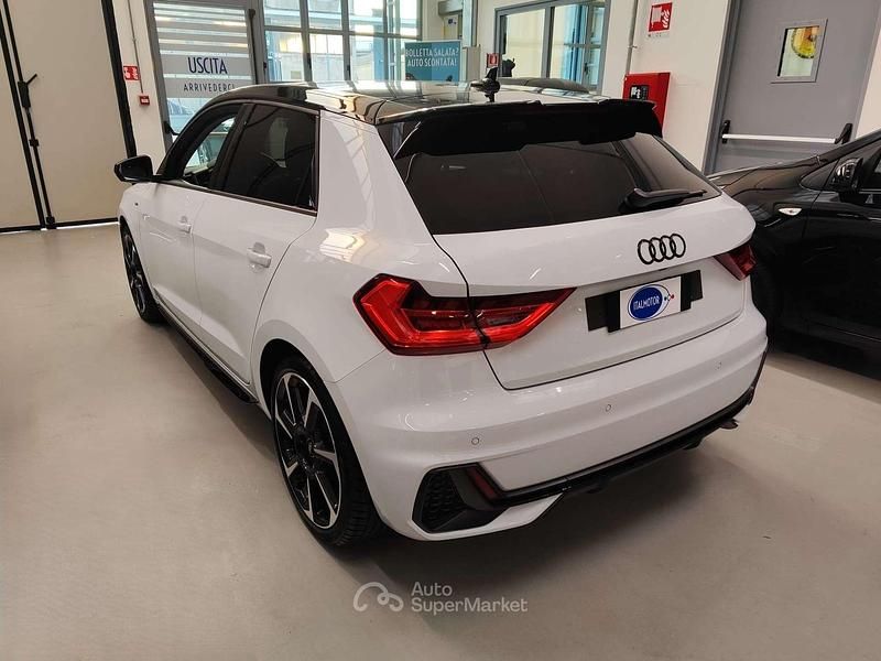 Usata Audi A1 Sportback S-Line 116 CV (85 kW) 2025 Bianco ghiaccio/tetto nero myt Utilitaria