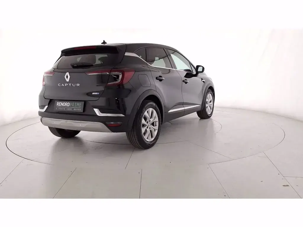 Usata Renault Captur Intens 143 CV (105 kW) 2022 Nero etoile SUV