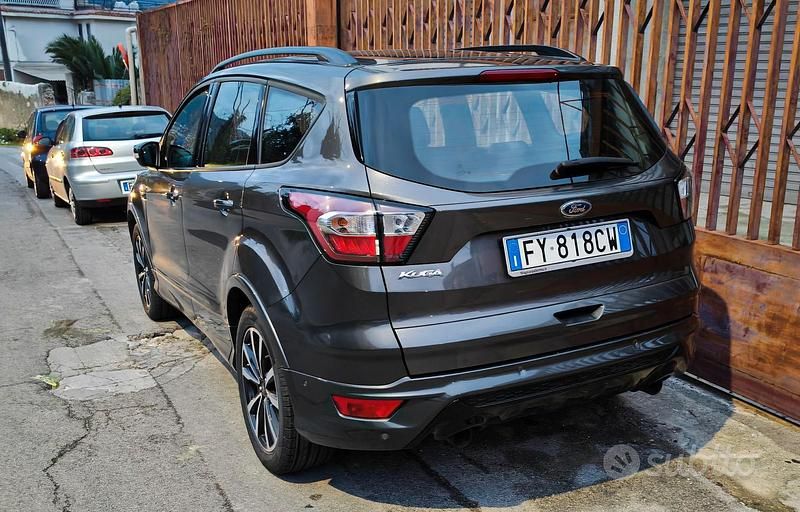 Usata Ford Kuga ST-Line 2019 Grigio SUV