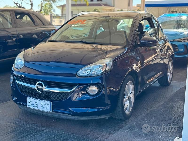 Blu Usata 2014 Opel Adam Slam Due volumi | 6900 € (Cara) - Immagine 1/4