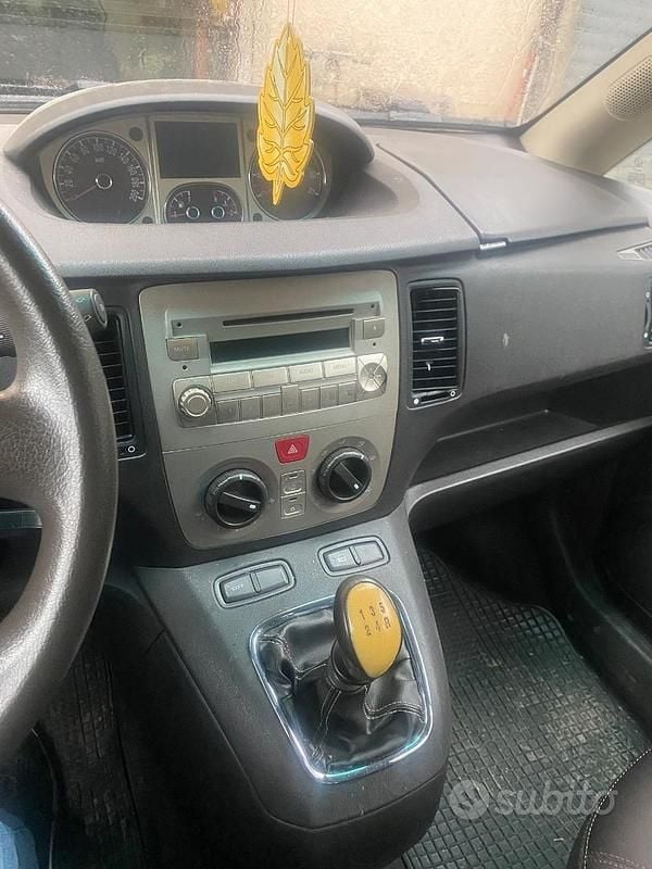 Usata Lancia Musa 2011 Grigio Monovolume