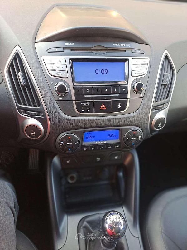 Usata Hyundai ix35 Comfort 135 CV (99 kW) 2012 Argento SUV