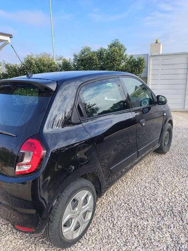 Usata Renault Twingo 30 kW (42 CV) 2023 Nero Utilitaria