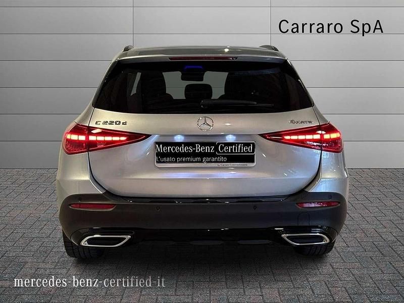 Usata Mercedes C220 200 CV (147 kW) 2024 Argento metallizzato Station wagon