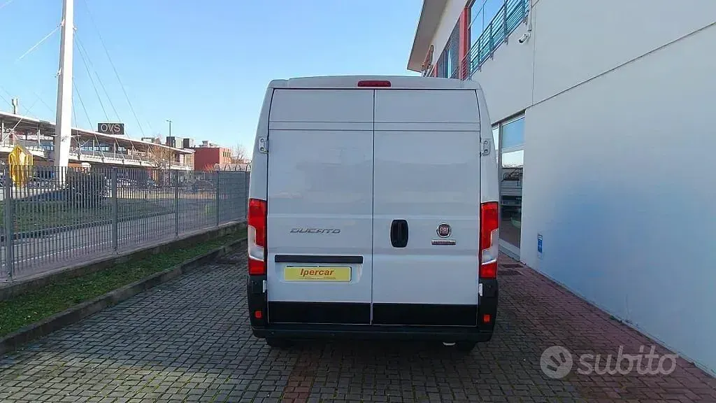 Occasion Fiat Ducato 33 Easy 140 ch (102 kW) 2023 Blanc Van