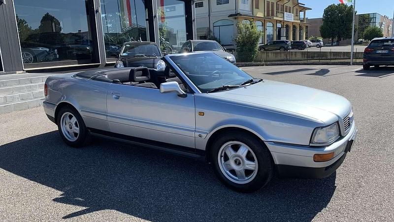 Usata Audi Cabriolet 116 CV (85 kW) 1995 Argento Cabrio