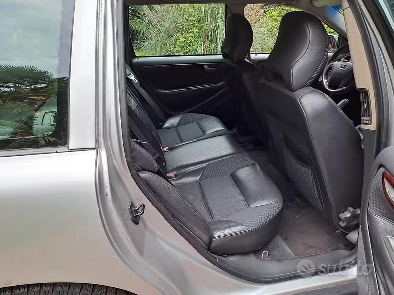 Usata Volvo V70 2000 Grigio Station wagon