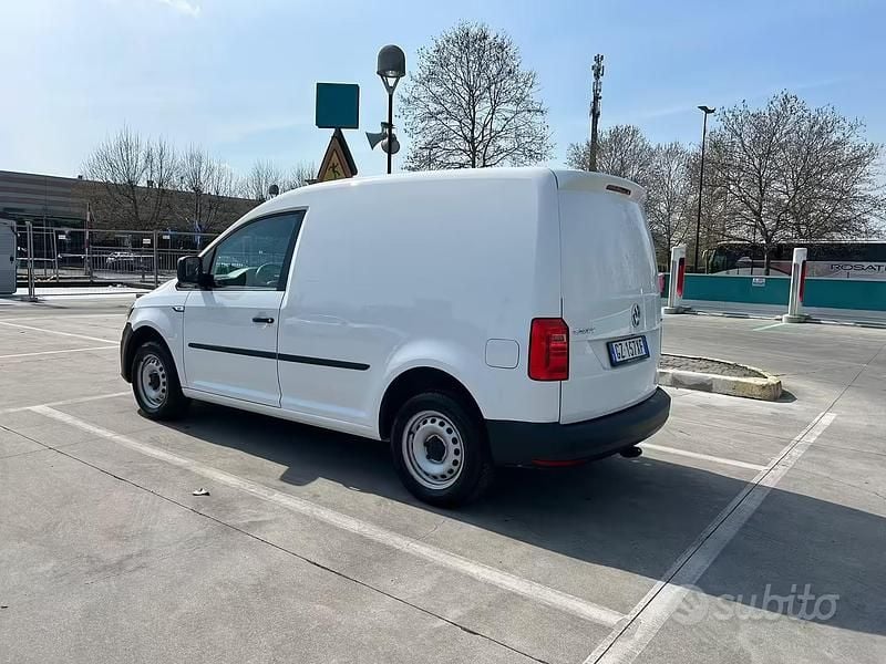 Usata VW Caddy 110 CV (80 kW) 2025 Bianco Monovolume