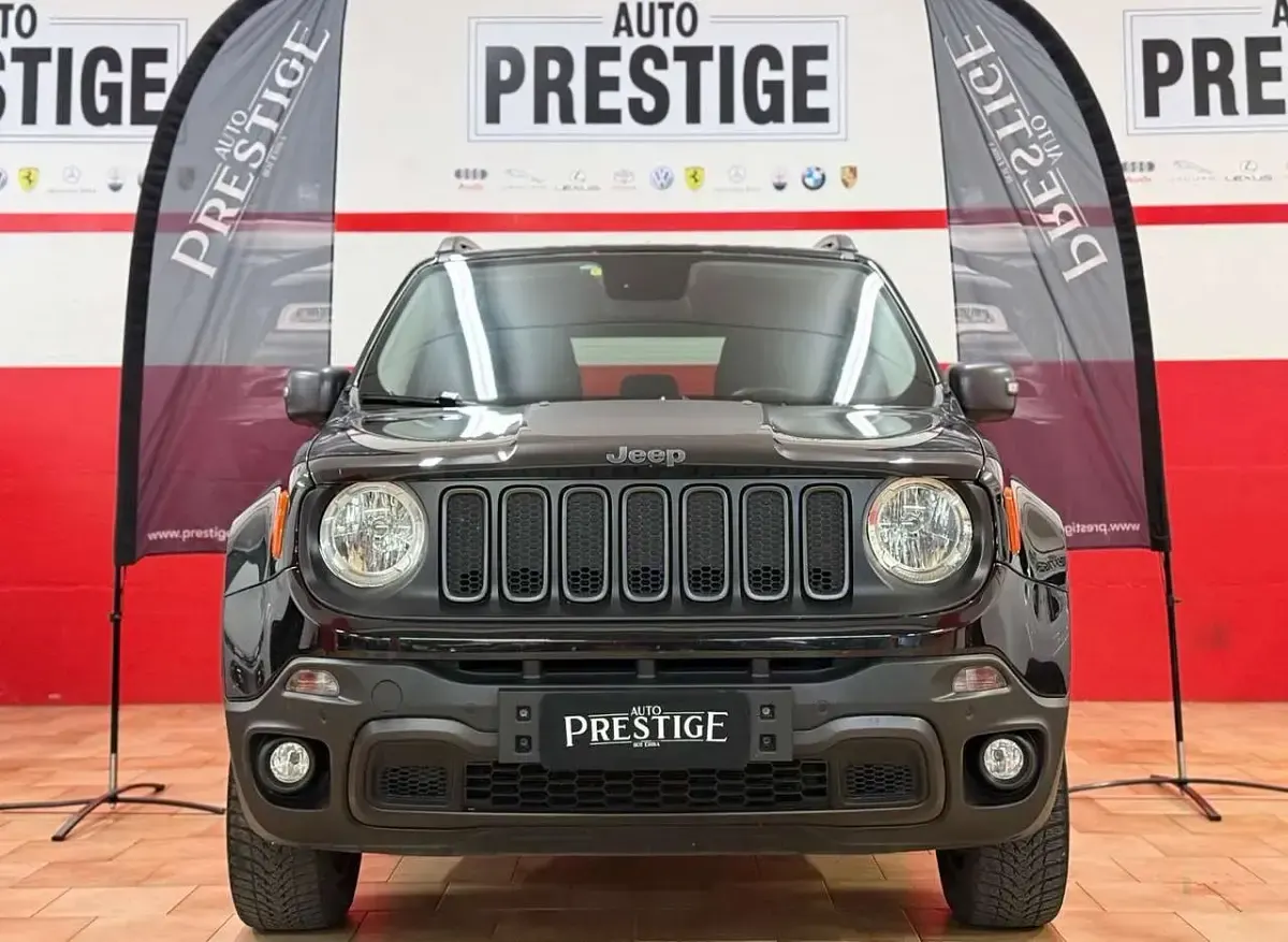 Usata Jeep Renegade Trailhawk 170 CV (125 kW) 2017 Nero SUV