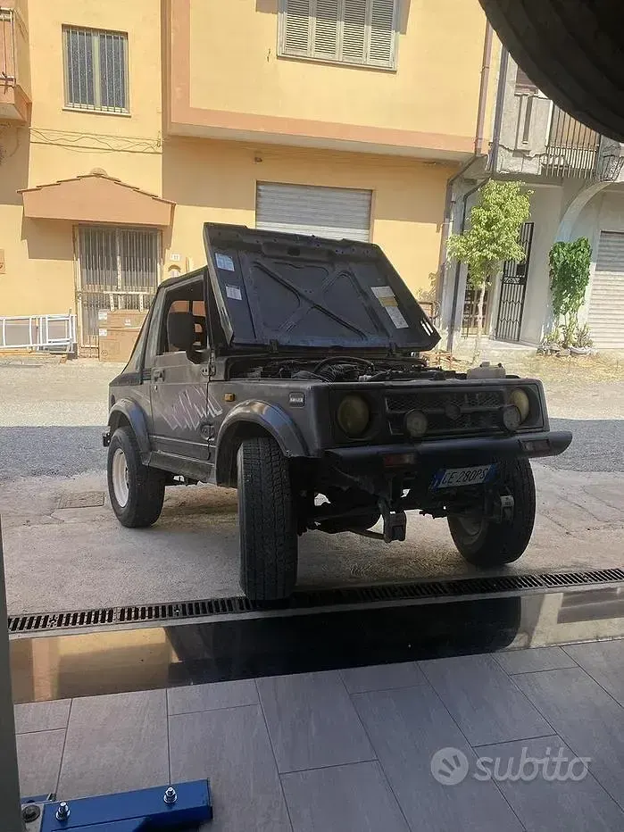 Usata Suzuki Samurai 1987 Grigio SUV