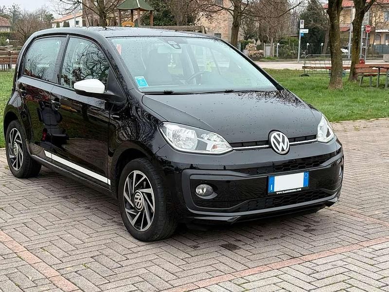 Usata VW up! Move 75 CV (55 kW) 2019 Nero Utilitaria