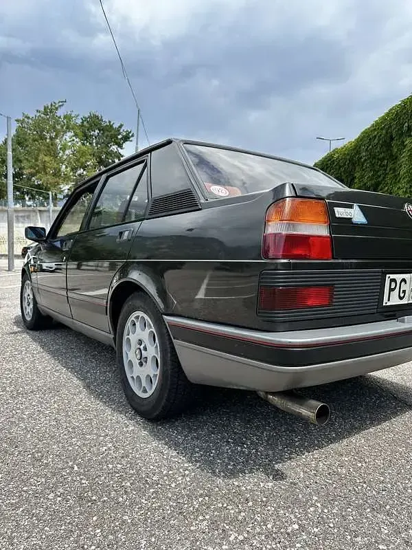 Usata Alfa Romeo Giulietta 170 CV (125 kW) 1984 Berlina