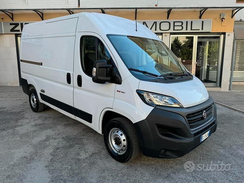 Begagnad Fiat Ducato 33 120 HK (88 kW) 2020 Vit Van