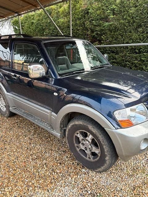 Usata Mitsubishi Pajero 160 CV (117 kW) 2004 Blu SUV