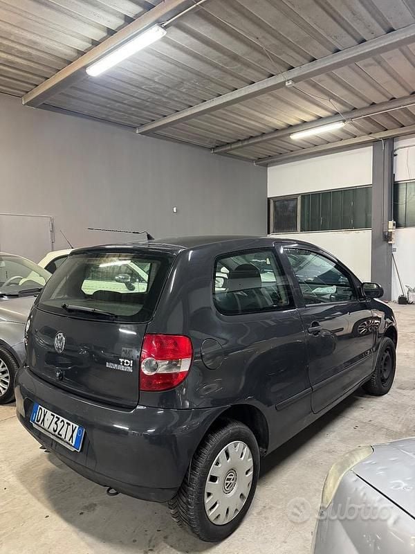 Usata VW Fox Sport 70 CV (51 kW) 2009 Grigio Utilitaria